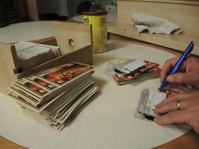 Ama-ON4HRT-QSL kaarten ON1418POP verwerken-ON6DSL (31)