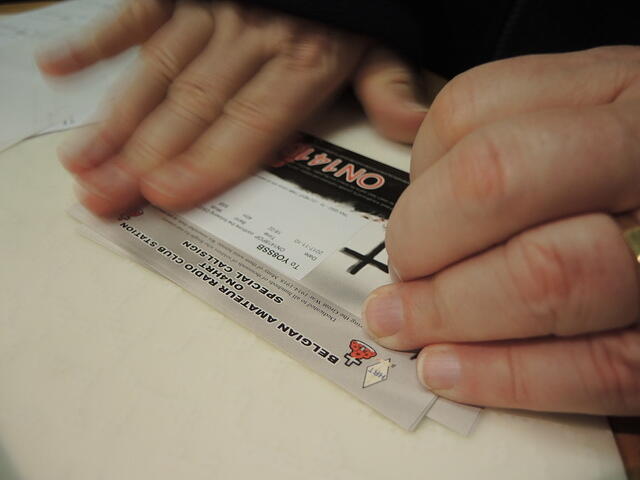 Ama-ON4HRT-QSL kaarten ON1418POP verwerken-ON6DSL (6)